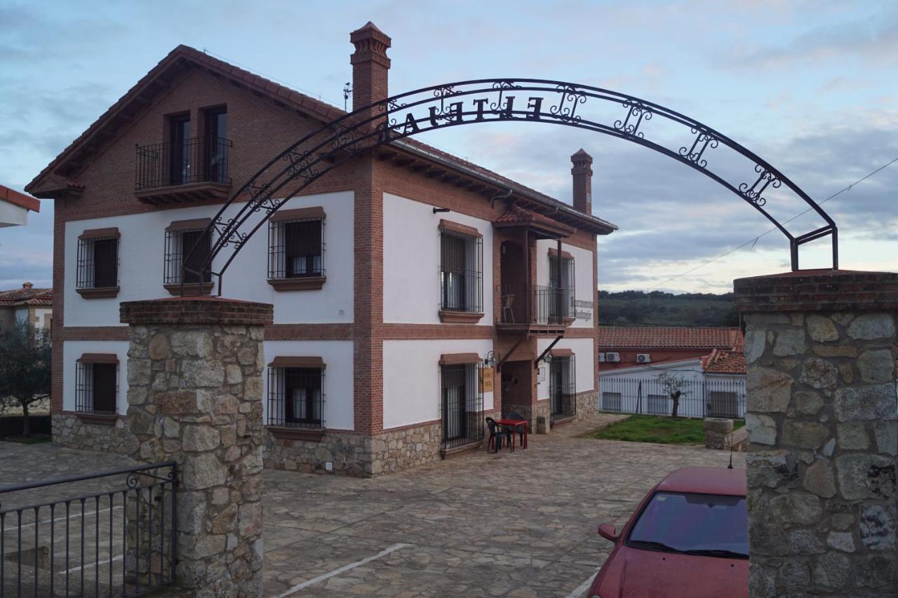Apartamentos Rurales Monfraguee Torrejon el Rubio Luaran gambar
