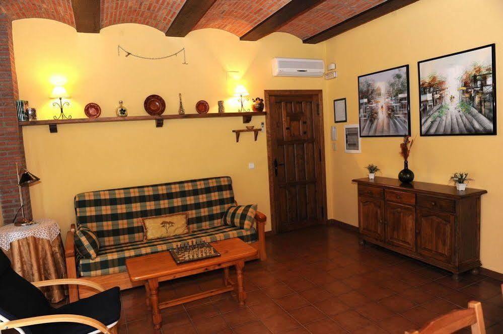 Apartamentos Rurales Monfraguee Torrejon el Rubio Luaran gambar