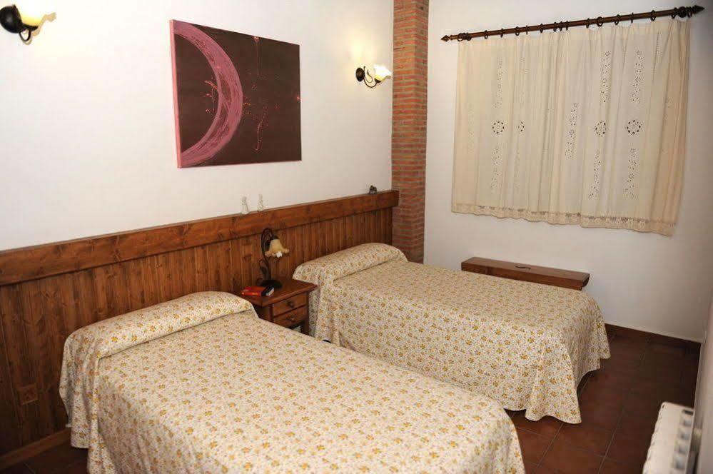 Apartamentos Rurales Monfraguee Torrejon el Rubio Luaran gambar
