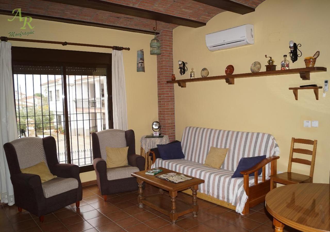 Apartamentos Rurales Monfraguee Torrejon el Rubio Luaran gambar