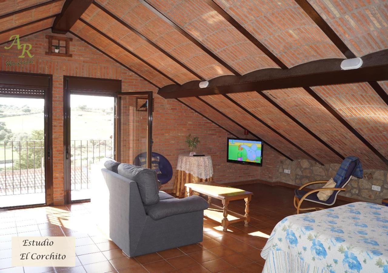 Apartamentos Rurales Monfraguee Torrejon el Rubio Luaran gambar